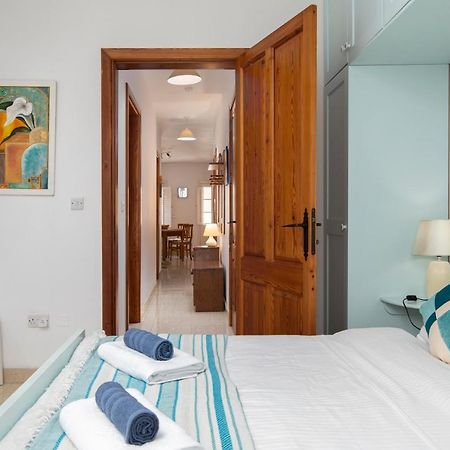 Modern 2Br Apartment Close To Sea, In The Heart Of Слима Екстериор снимка