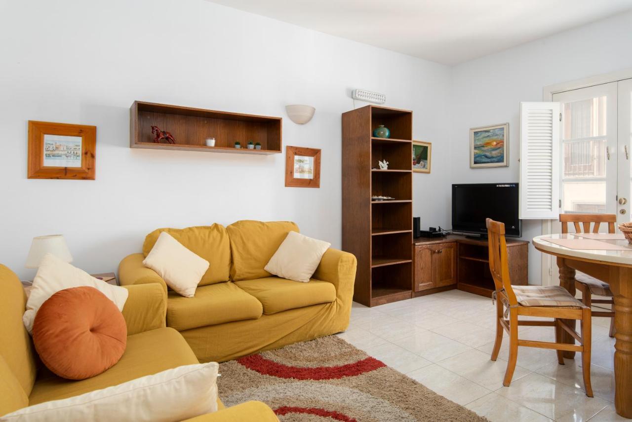 Modern 2Br Apartment Close To Sea, In The Heart Of Слима Екстериор снимка
