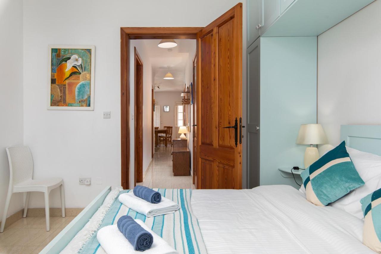 Modern 2Br Apartment Close To Sea, In The Heart Of Слима Екстериор снимка